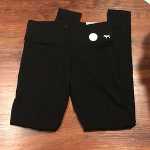 VS Pink Yoga Legging w/ Pocket!